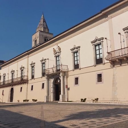 Appartamento Ll Covo Del Brigante Melfi Esterno foto